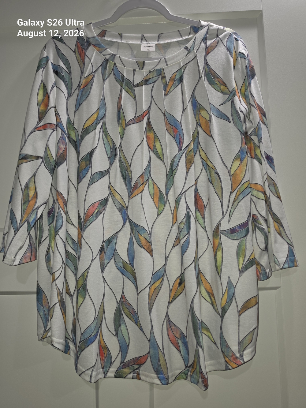 White Multi-Color Leaf Print Scoop Neck Women's Top